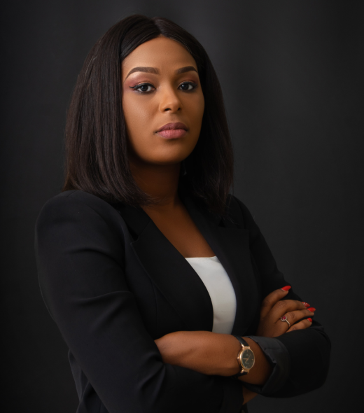 legaldrom-martinique-guadeloupe-guyane-fermer-entreprise-modification-statut-association-woman